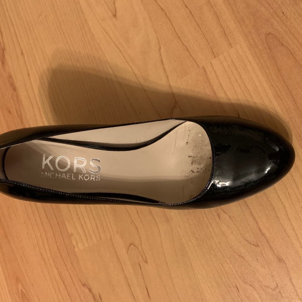 Michael Kors Black Patent Leather Shoes - 8.5